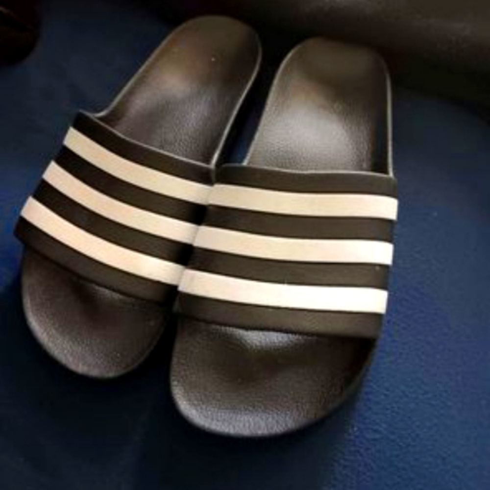 Addis flip flops